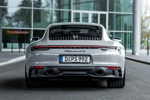 Porsche mieten in deiner Nähe auf mietedeinsportauto de