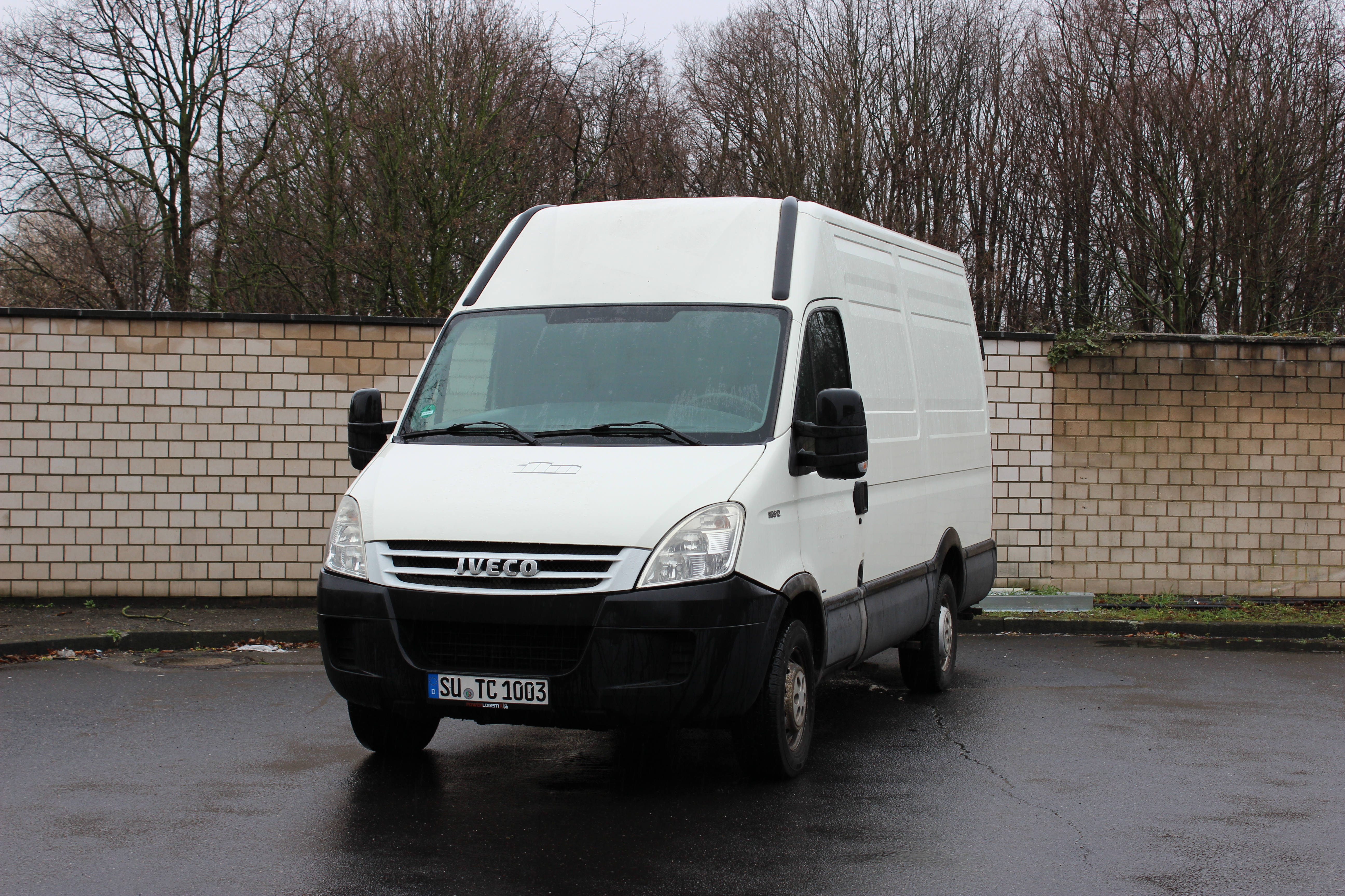 Transporter mieten IVECO DAILY große Ladefläche, Sprinter ...